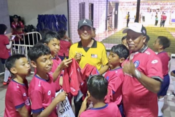 Escort pemain, pelatih tingkat kecintaan terhadap bola sepak – S.A Ramlye